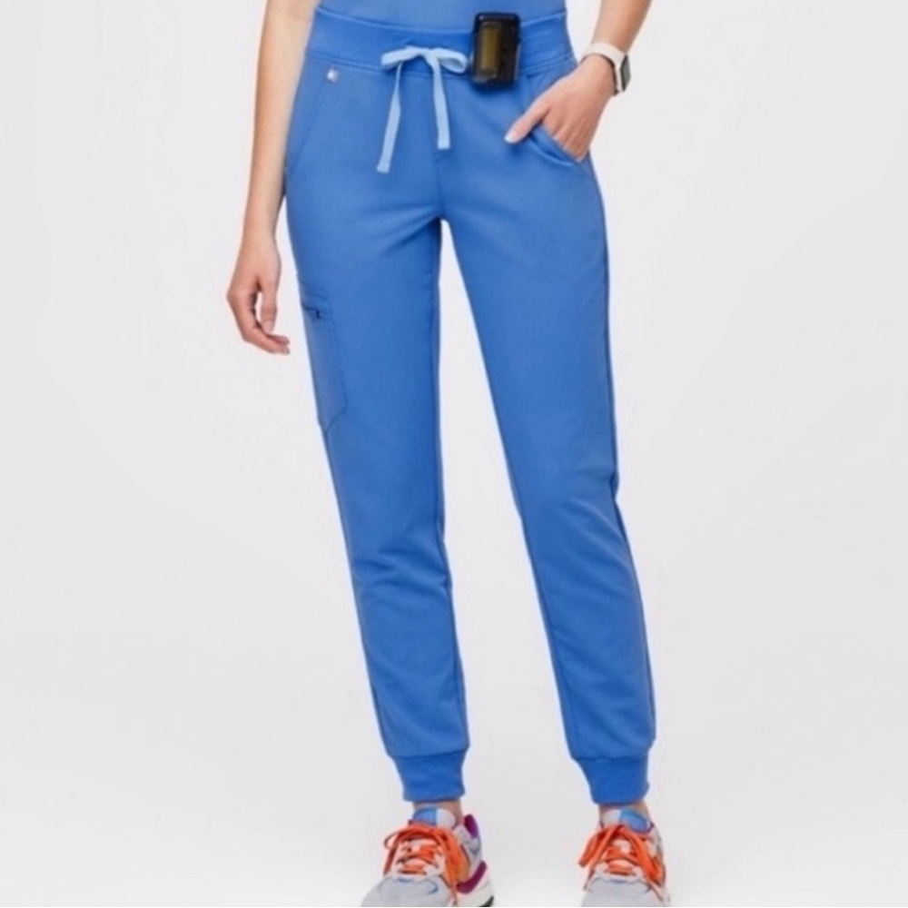 FIGS Zamora jogger scrub pants